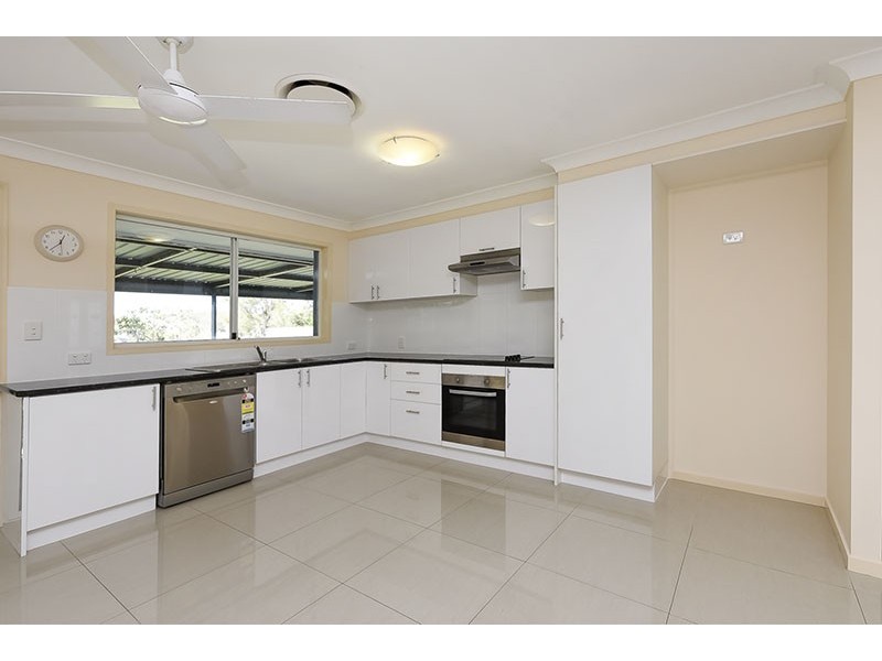 16 Duncan Street, Riverview QLD 4303