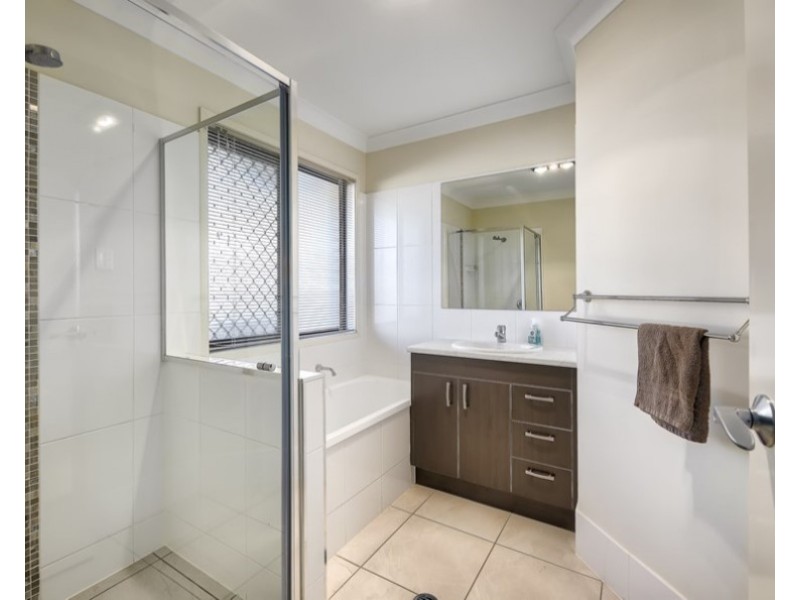 56 Cordeaux Crescent, Redbank Plains QLD 4301