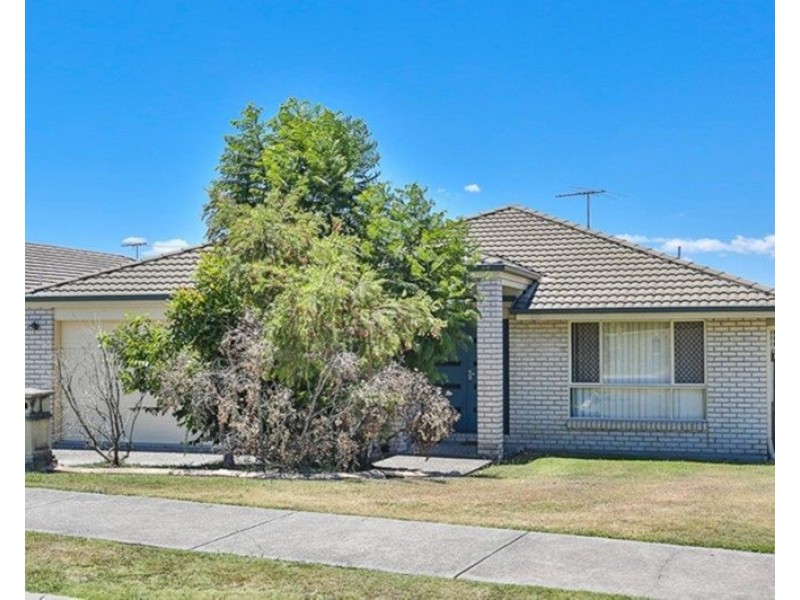 8 Patricia Place, Redbank Plains QLD 4301