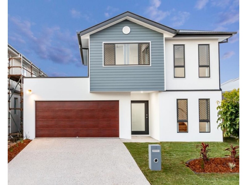 12 Tiffany Street, Newport QLD 4020