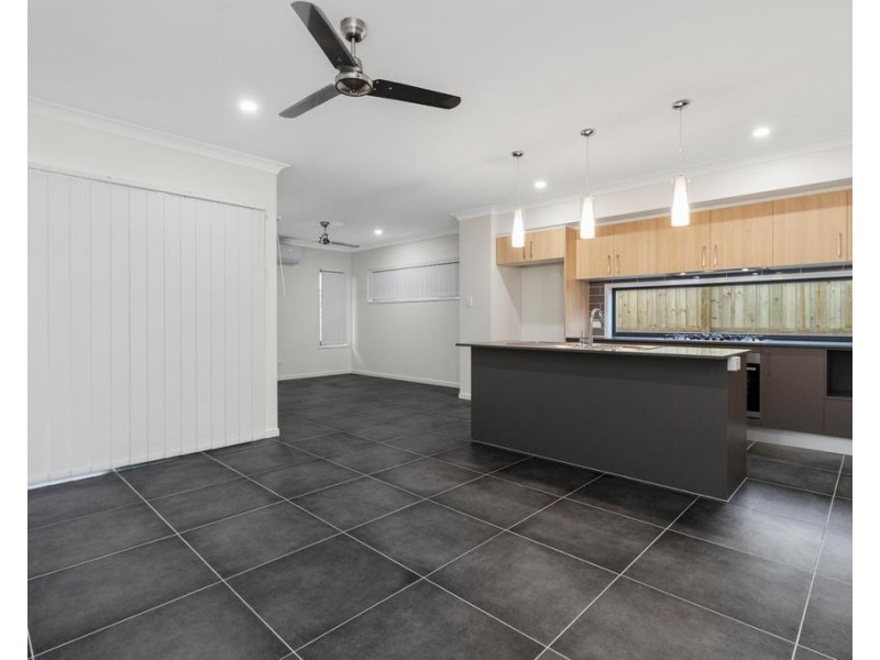12 Tiffany Street, Newport QLD 4020