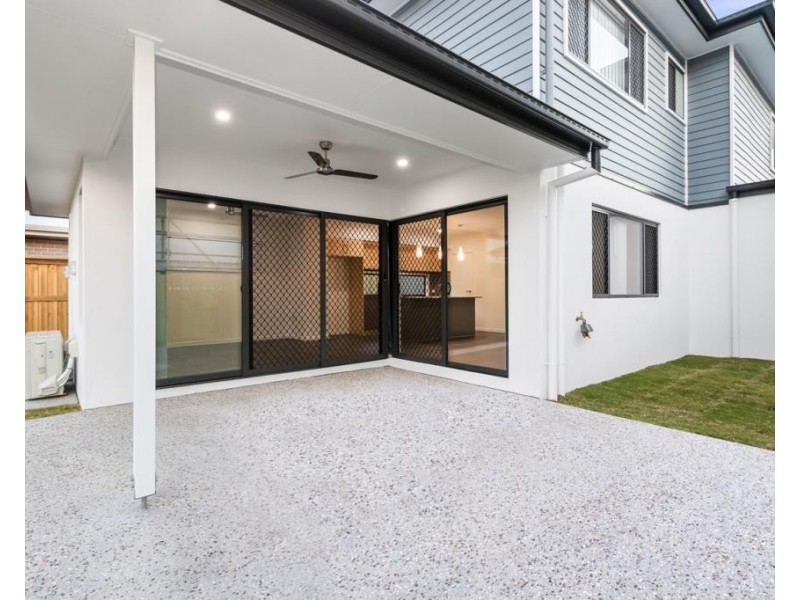12 Tiffany Street, Newport QLD 4020