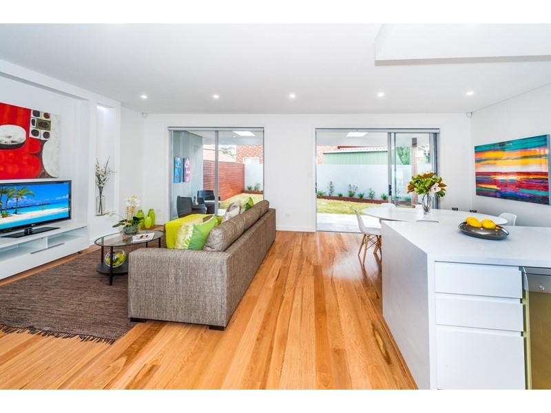 14 Hume Street, Chifley NSW 2036