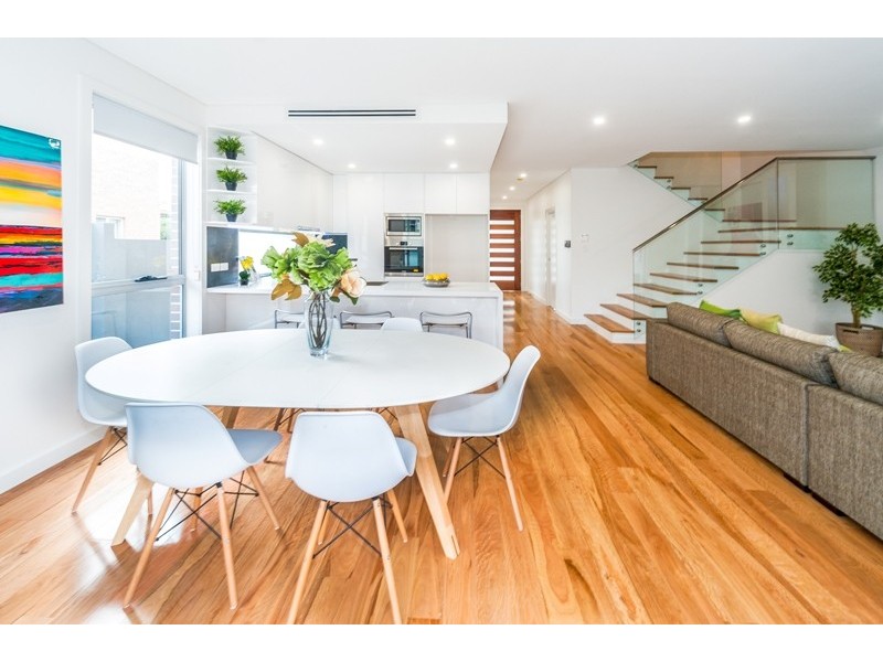 14 Hume Street, Chifley NSW 2036