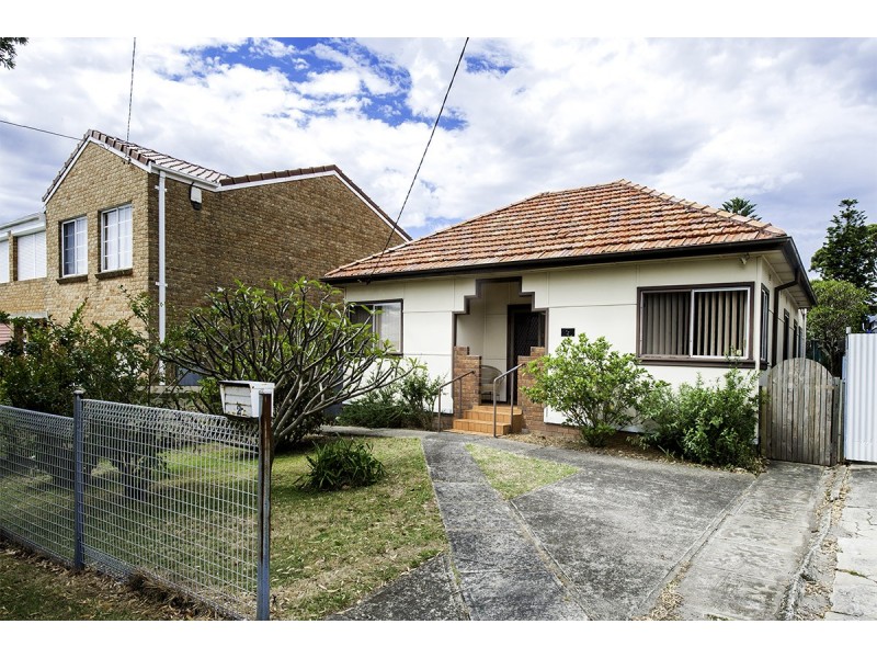 2 Canara Avenue, Phillip Bay NSW 2036