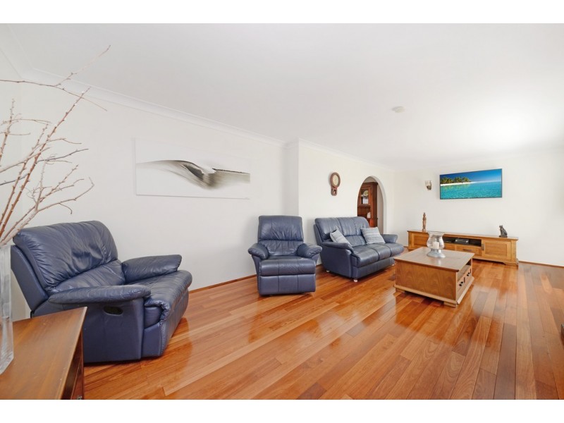 8 Gibson Place, Chifley NSW 2036