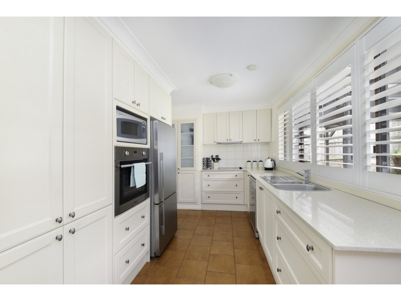 8 Gibson Place, Chifley NSW 2036