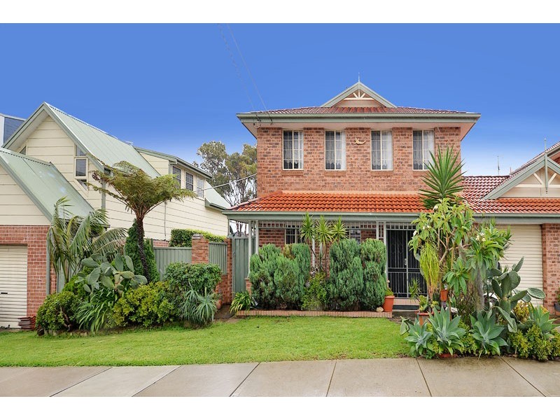 2A Eyre Street, Chifley NSW 2036