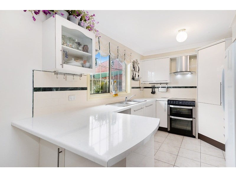 2A Eyre Street, Chifley NSW 2036