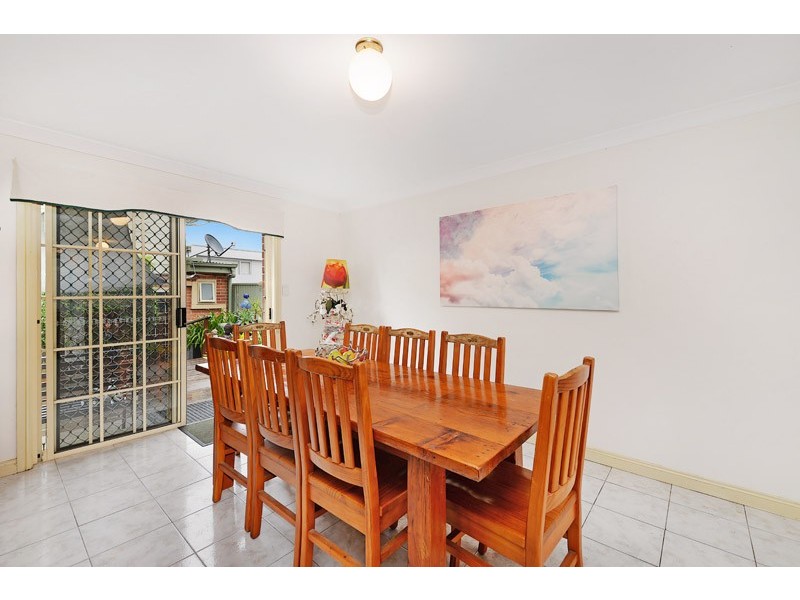 2A Eyre Street, Chifley NSW 2036