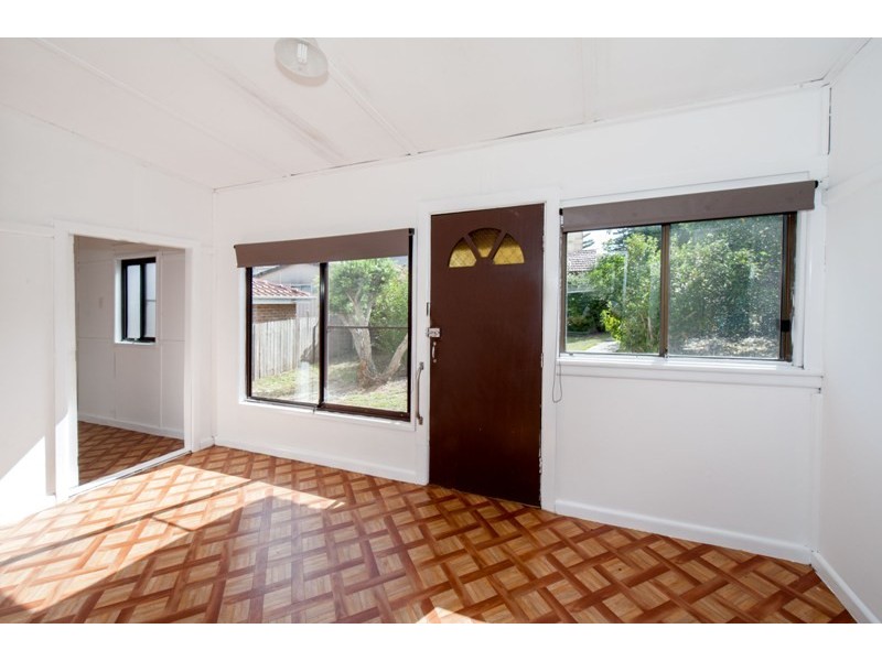 2 Canara Avenue, Phillip Bay NSW 2036