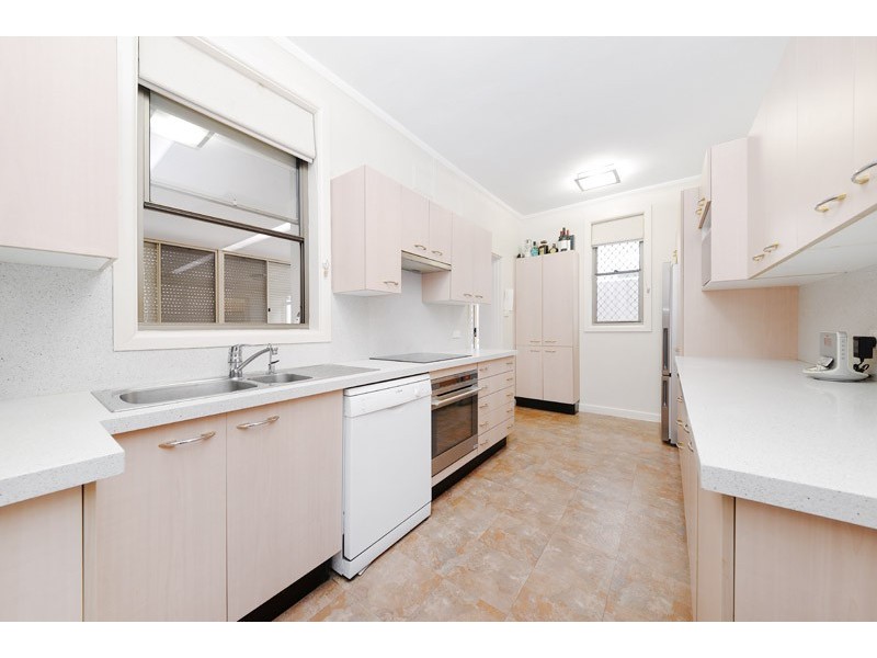 17 Hastings Avenue, Chifley NSW 2036