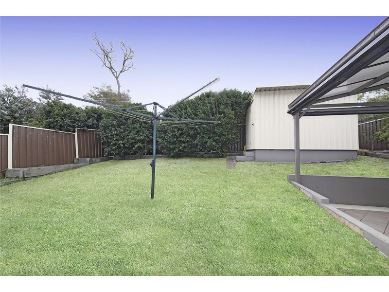 17 Hastings Avenue, Chifley NSW 2036