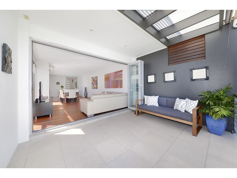 14 Caley Street, Chifley NSW 2036