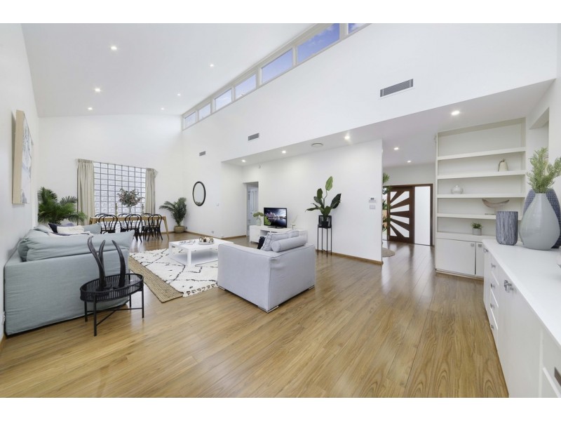 83 Macquarie Street, Chifley NSW 2036