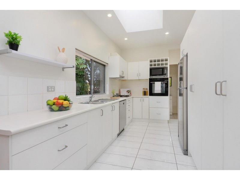 83 Macquarie Street, Chifley NSW 2036