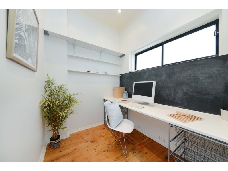 83 Macquarie Street, Chifley NSW 2036