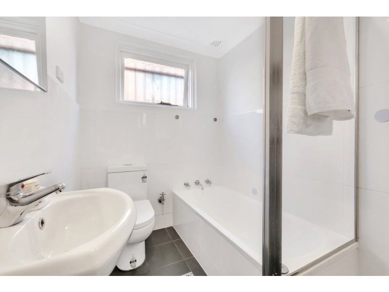 2/16 Brittain Crescent, Hillsdale NSW 2036