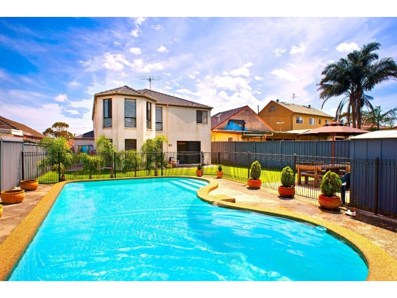 11 Carnegie Circuit, Chifley NSW 2036