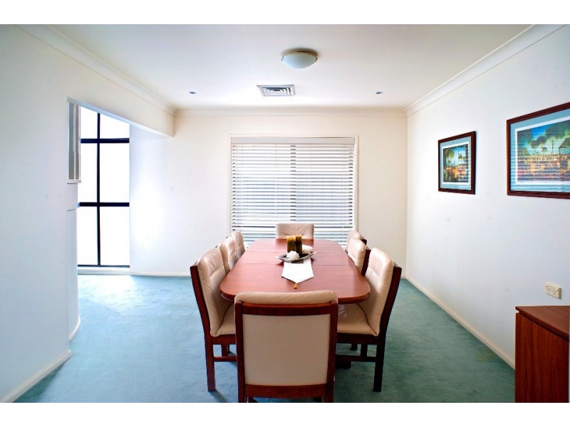 11 Carnegie Circuit, Chifley NSW 2036