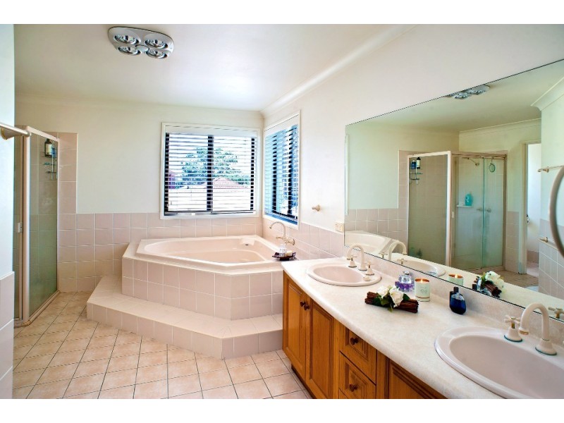 11 Carnegie Circuit, Chifley NSW 2036