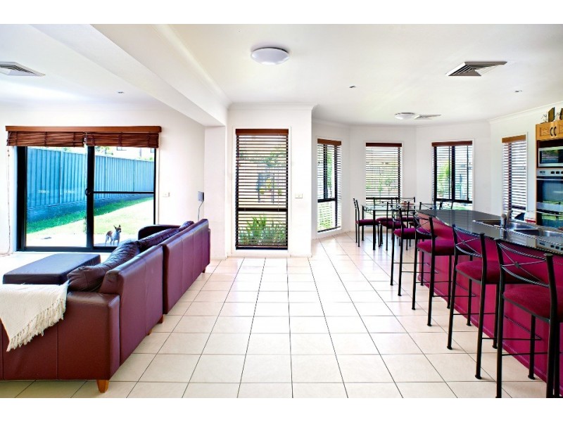 11 Carnegie Circuit, Chifley NSW 2036