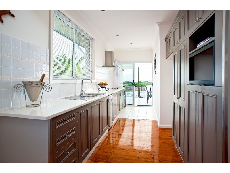 54 Lasseter Avenue, Chifley NSW 2036