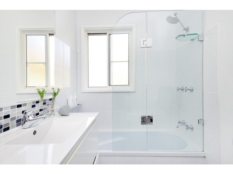 28 Burke Street, Chifley NSW 2036