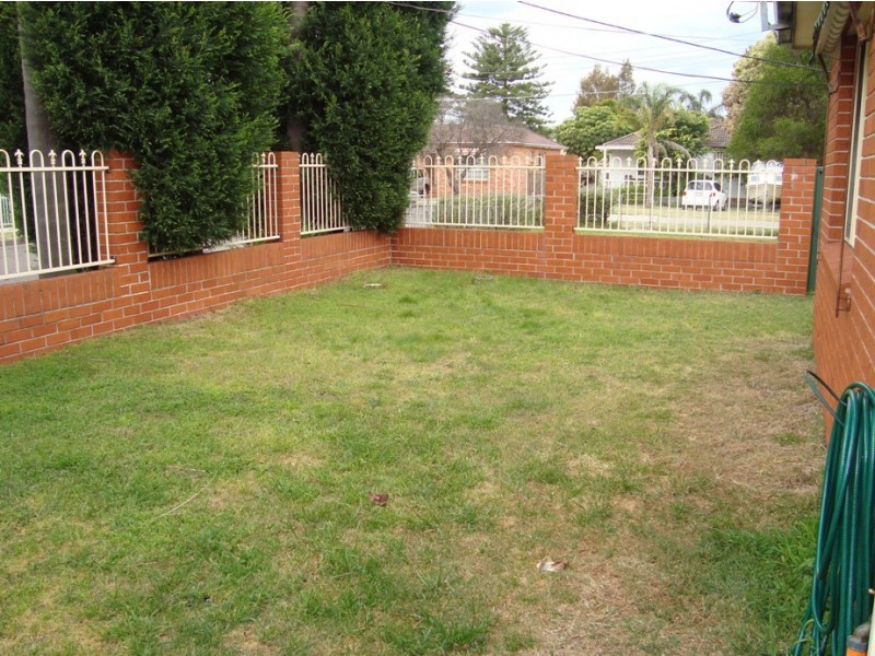 52 Carnegie Circuit, Chifley NSW 2036