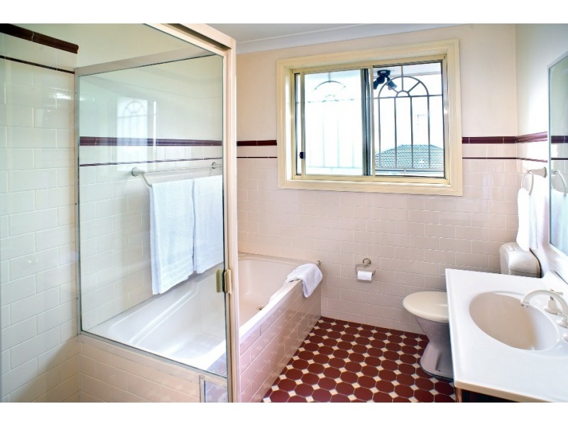 1 Hall Street, Chifley NSW 2036