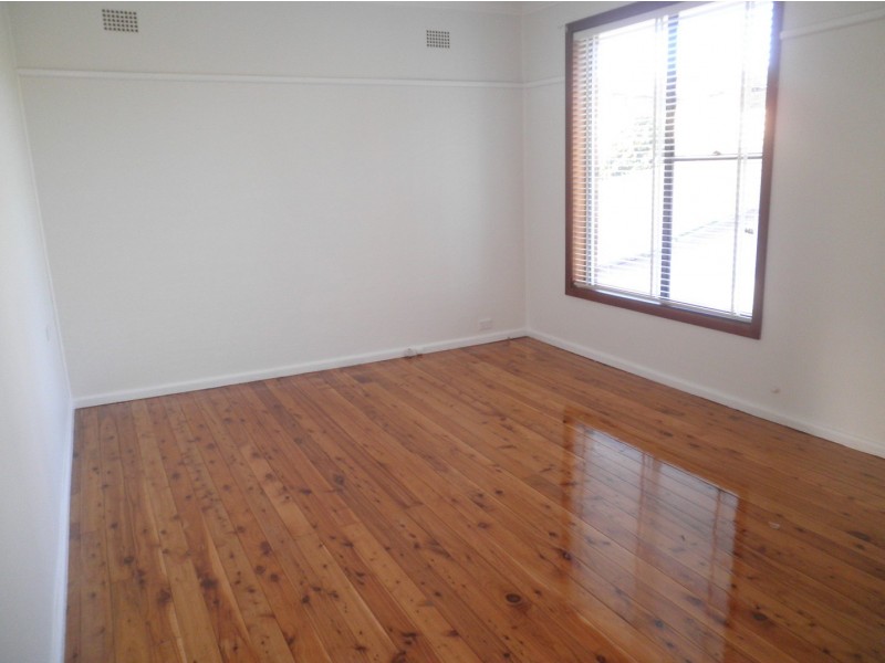 56 Lasseter Avenue, Chifley NSW 2036