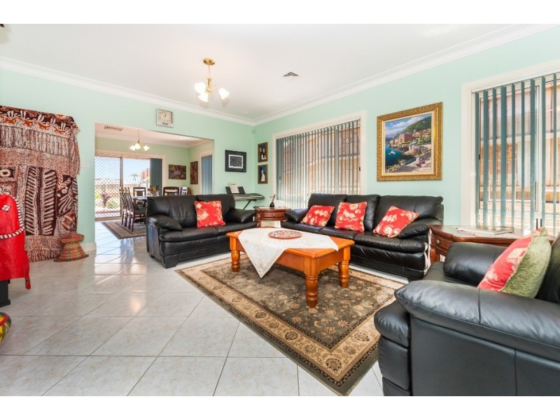 32 Mitchell Street, Chifley NSW 2036