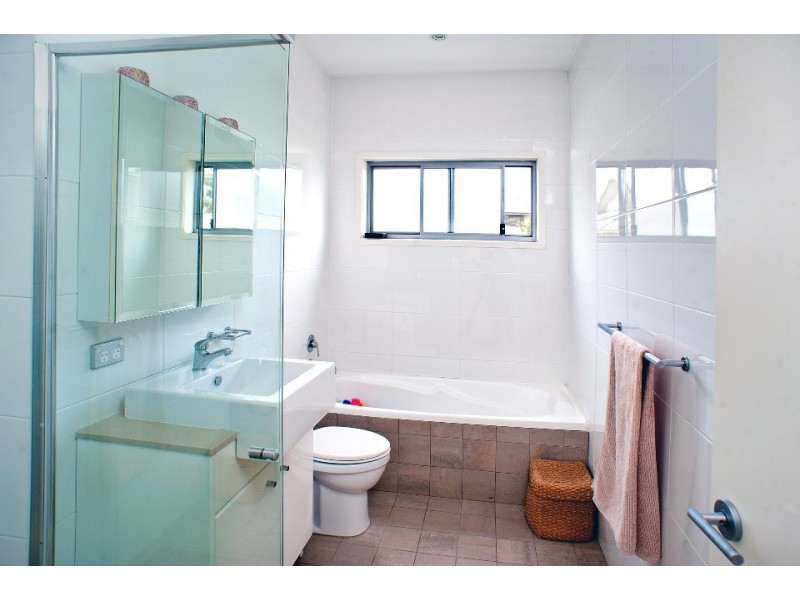 14a Caley Street, Chifley NSW 2036