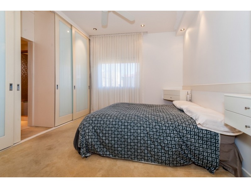 19 Eyre Street, Chifley NSW 2036