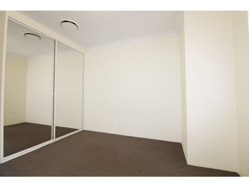 10/51 Bathurst Street, Liverpool NSW 2170