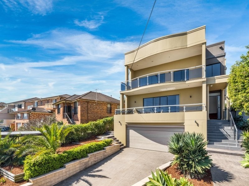 25 Hastings Avenue, Chifley NSW 2036