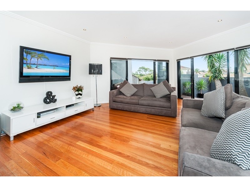 1 Mawson Parade, Chifley NSW 2036