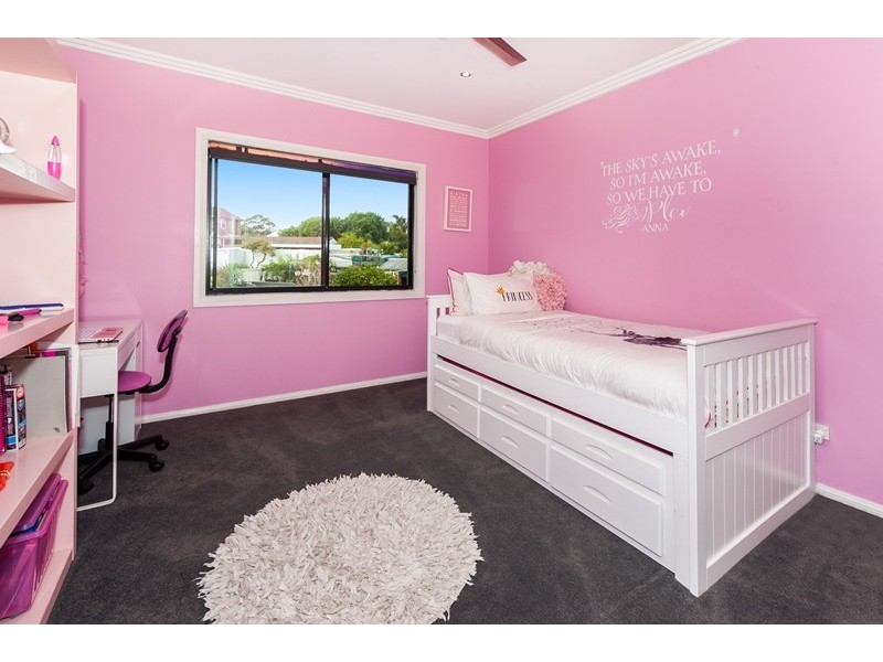 1 Mawson Parade, Chifley NSW 2036