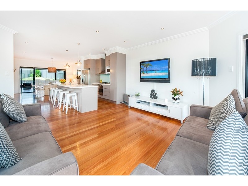 1 Mawson Parade, Chifley NSW 2036