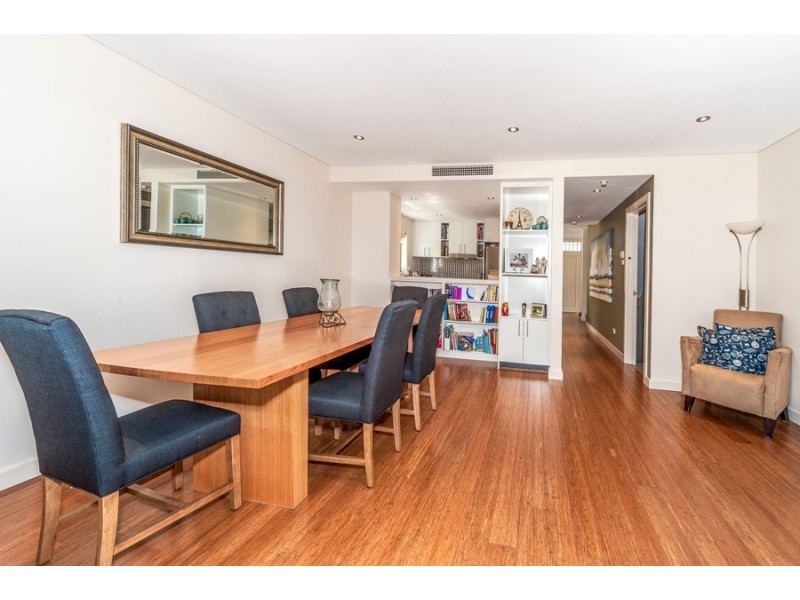 28/9-19 Myrtle Street, Botany NSW 2019