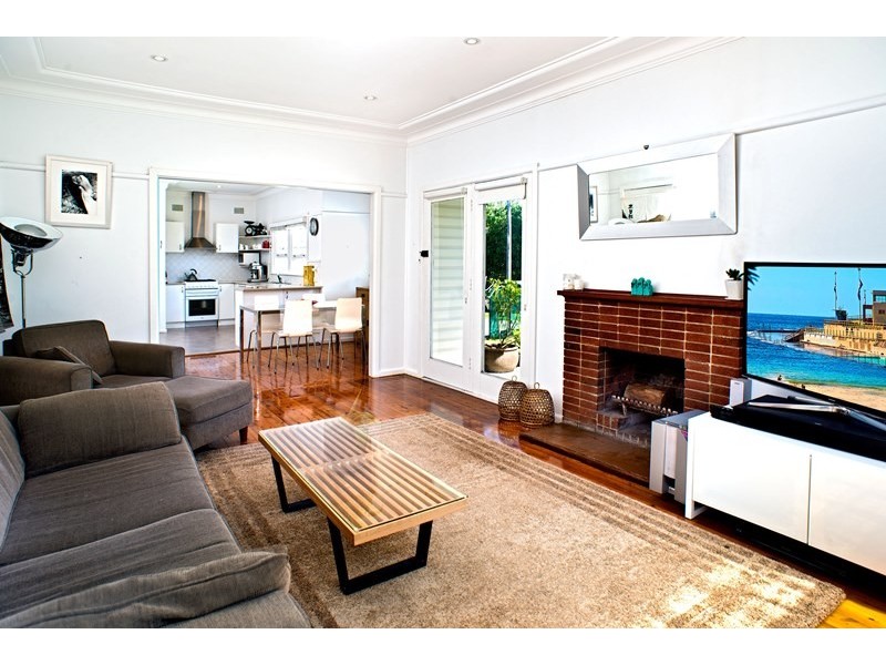 1 Wills Avenue, Chifley NSW 2036