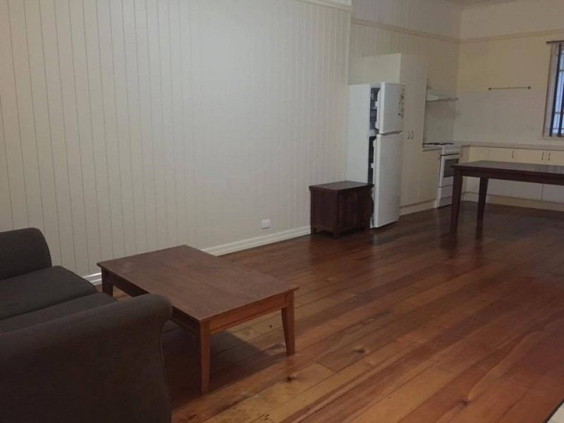 2/189 Thistle Street, Gordon Park QLD 4031