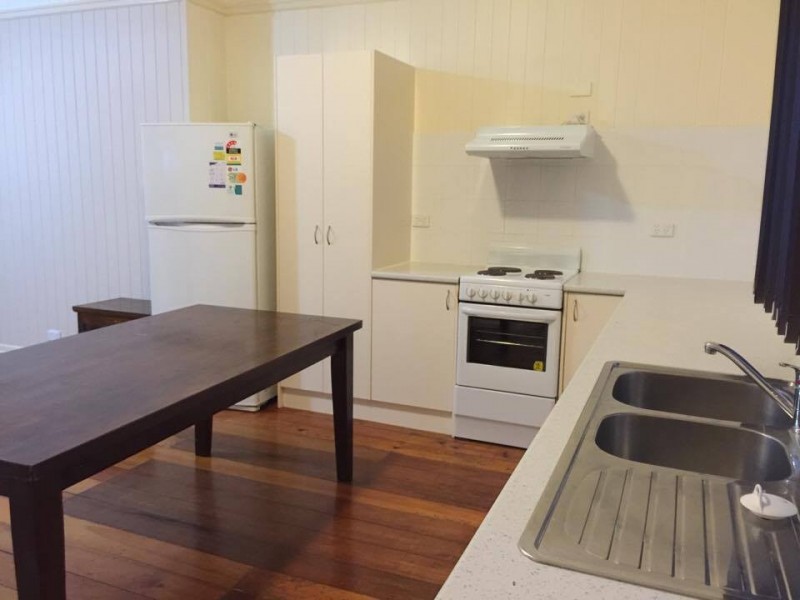 2/189 Thistle Street, Gordon Park QLD 4031