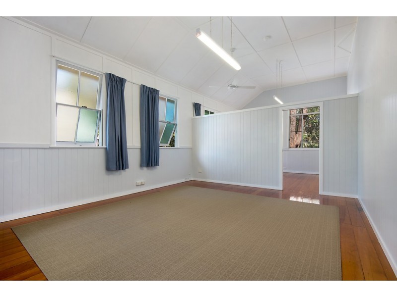 8 Thorne Street, Windsor QLD 4030