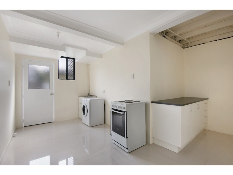 8 Thorne Street, Windsor QLD 4030