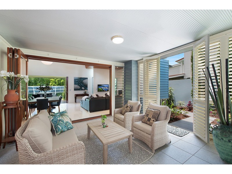 52 Eighth Avenue, Kedron QLD 4031