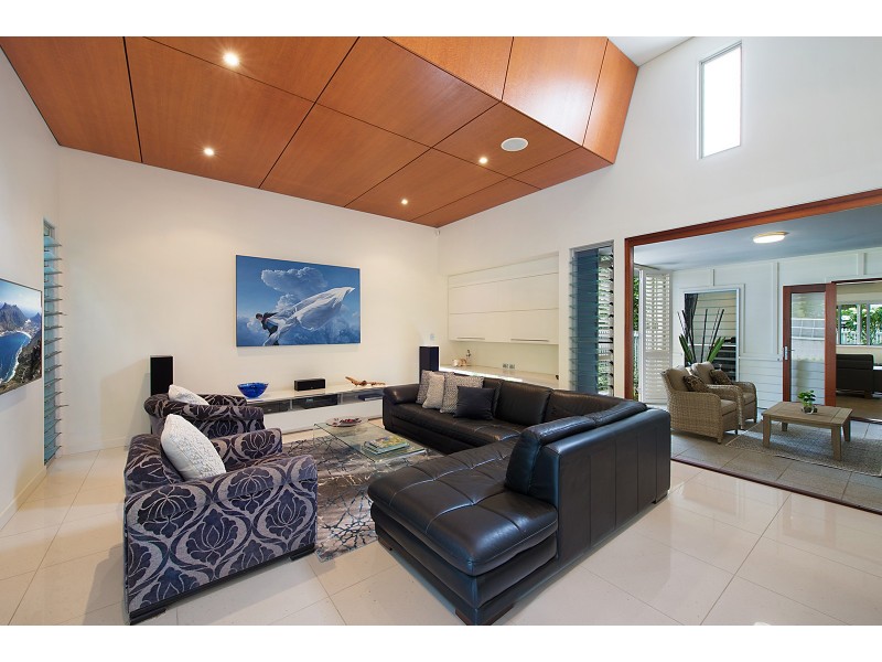 52 Eighth Avenue, Kedron QLD 4031