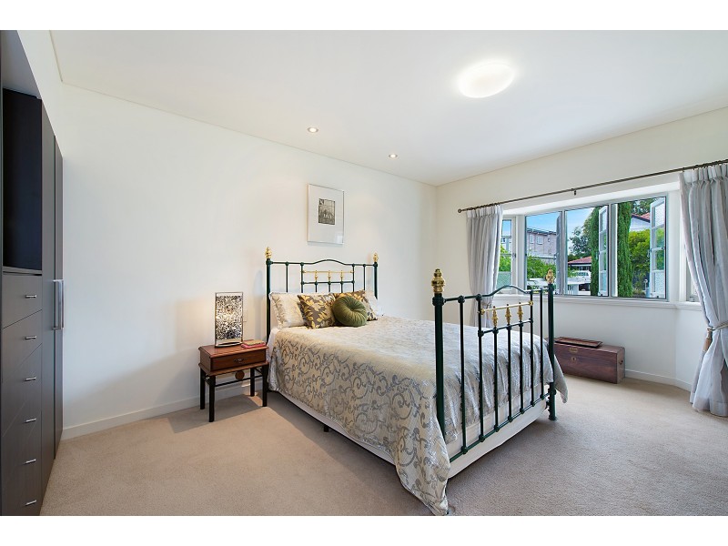 52 Eighth Avenue, Kedron QLD 4031