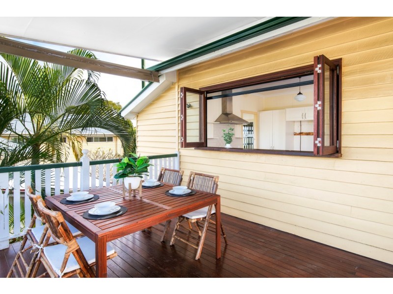 27 Sturt Street, Kedron QLD 4031