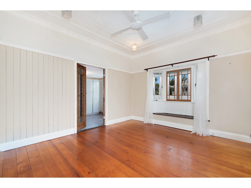 22 Eleventh Avenue, Kedron QLD 4031